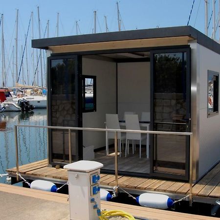 House Boat Luxury Cagliari Ξενοδοχείο Εξωτερικό φωτογραφία