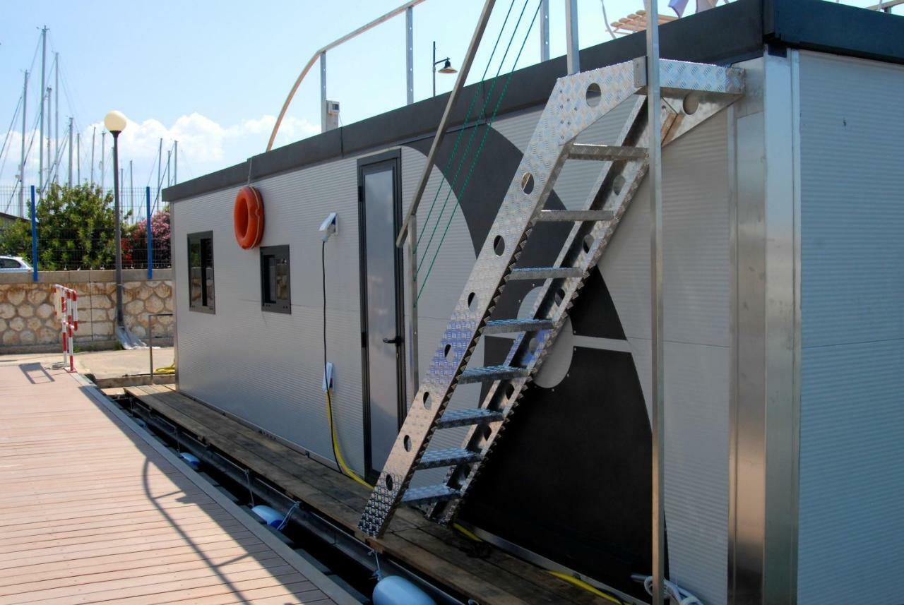 House Boat Luxury Cagliari Ξενοδοχείο Εξωτερικό φωτογραφία
