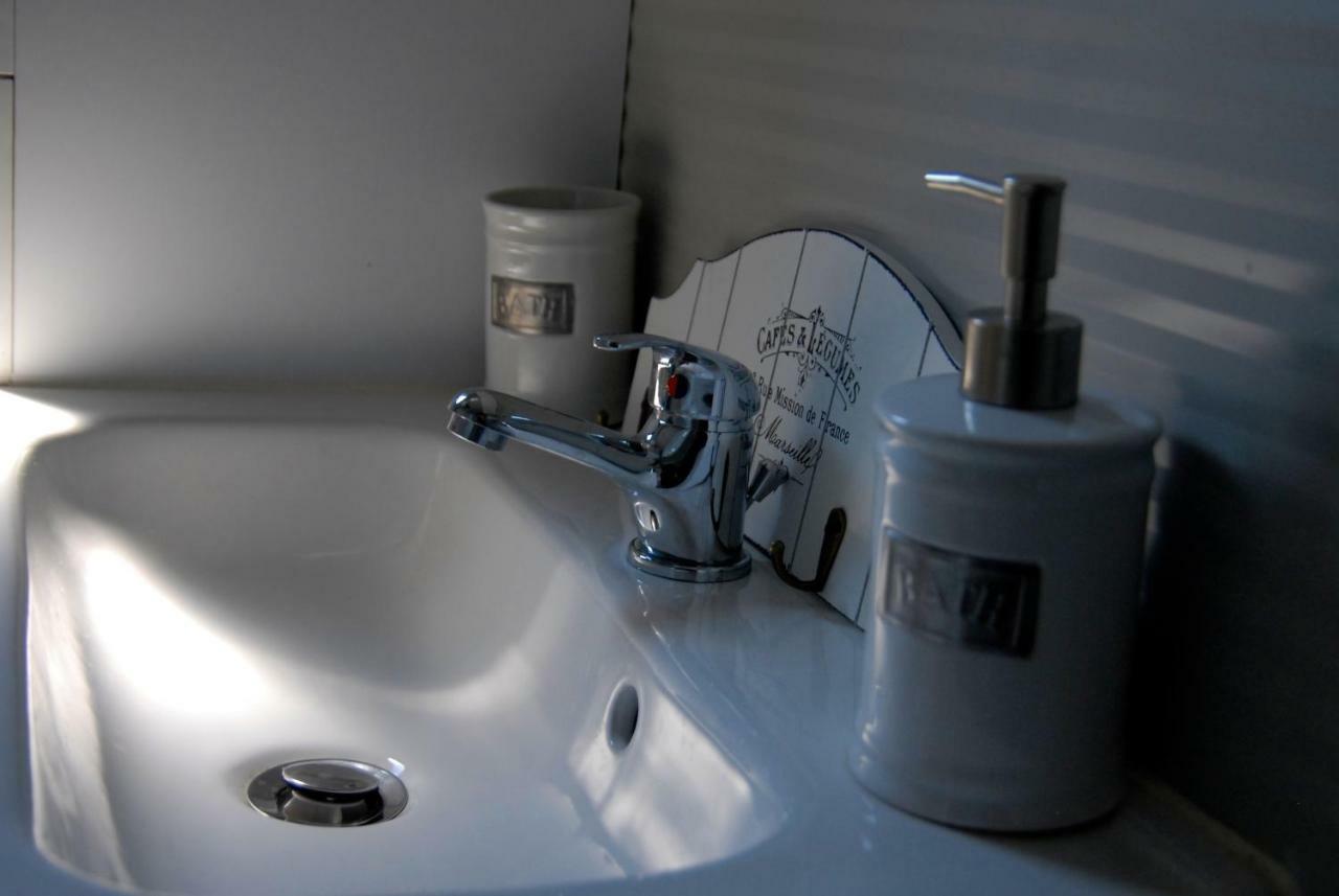 House Boat Luxury Cagliari Ξενοδοχείο Εξωτερικό φωτογραφία