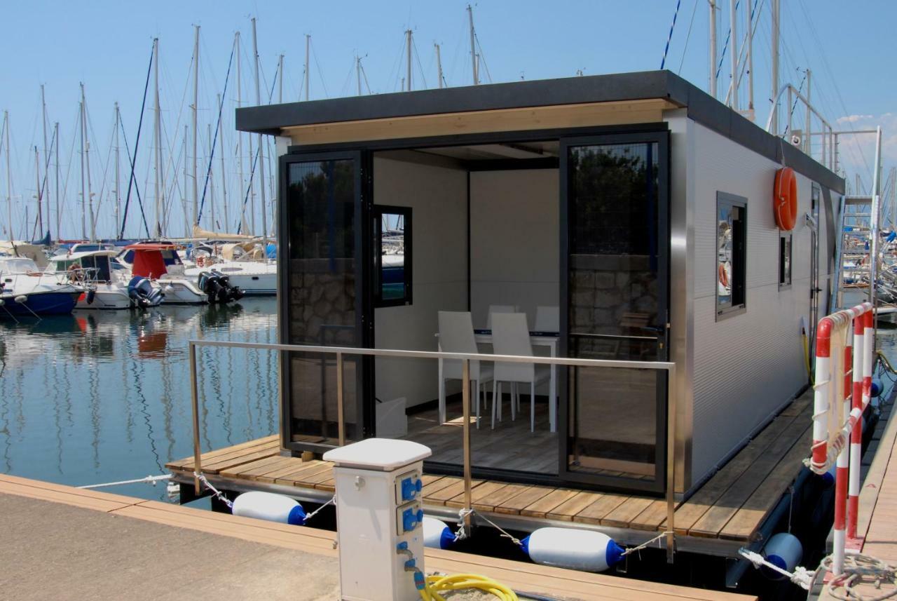 House Boat Luxury Cagliari Ξενοδοχείο Εξωτερικό φωτογραφία