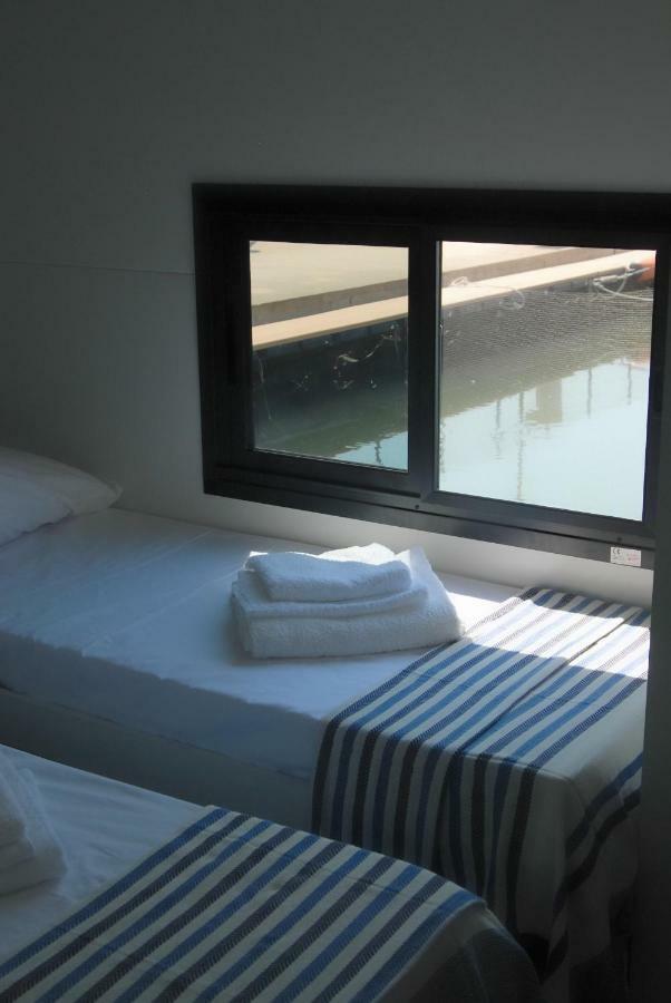 House Boat Luxury Cagliari Ξενοδοχείο Εξωτερικό φωτογραφία